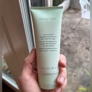 NEW Mary Kay Mint Bliss Energizing Lotion for Feet & Legs • 3OZ